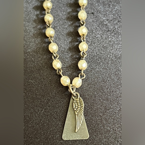 Angel Wing choker necklace - Picture 7 of 9